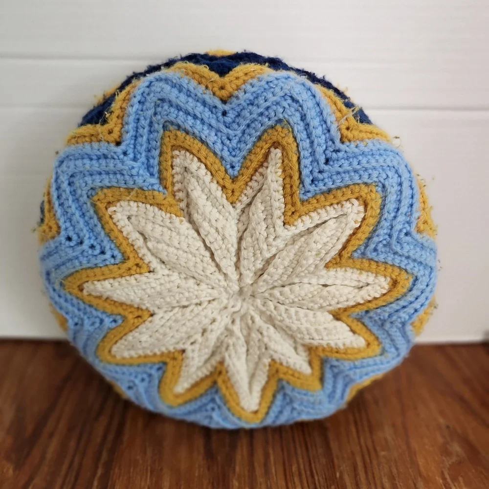 Hand Crochet Pillow Starburst Blue White Gold 13x3 Vtg‎ Grandmacore Cottagecore
